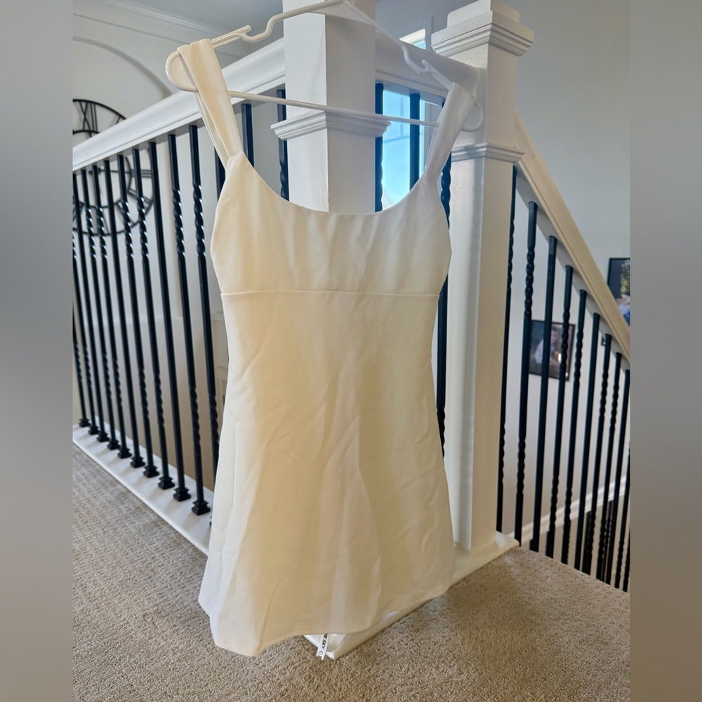Lucy in the Sky off white dress size small brand new with tags